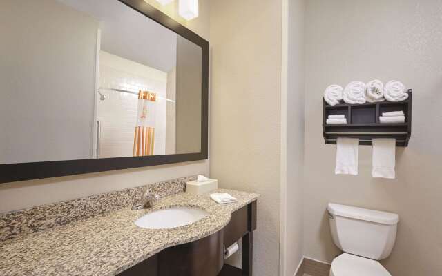 La Quinta Inn & Suites by Wyndham South Bend