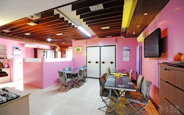International Luxury Apartment Hotel