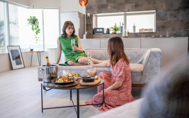 Transit House 5S Terminal