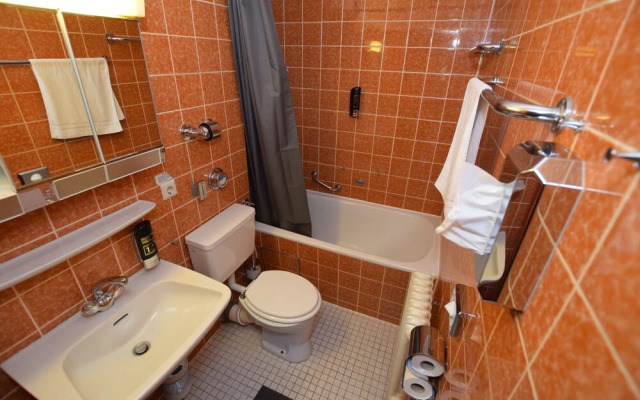 AB Apartment 39