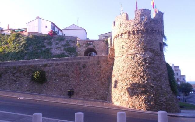 Victoria Royal Apartments