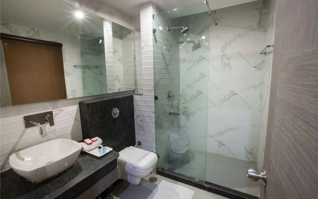 Hotel Narula's Aurrum