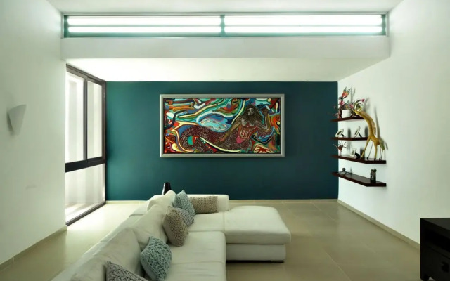 Beachfront Upscale House in Telchac