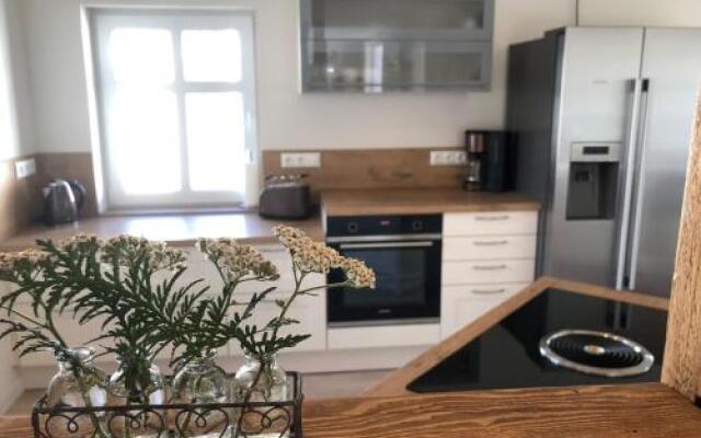 Luxus Ferienhaus - Kleine Rosenvilla