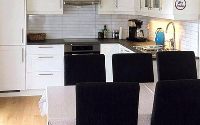 6 Person Holiday Home in Ølen