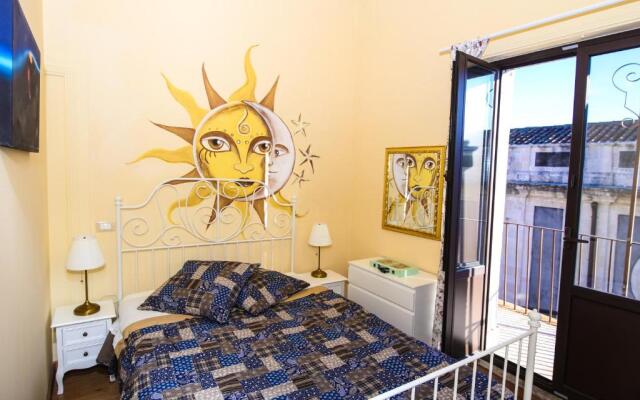 Piazza Universita Wonderful View