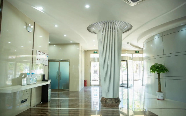 Home Inn Bobai Cloud (Haiyang Jinhailuo Plaza)