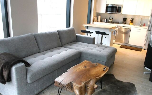 Amazing 1BR Unit in Popular