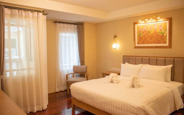 Siri Ratchadamnoen Bangkok Hotel