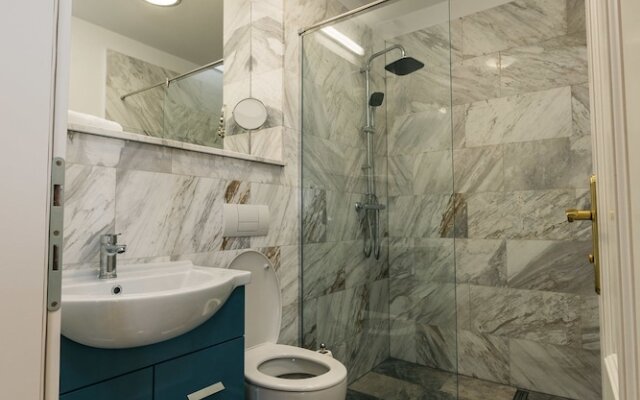 YellowBoot Aparthotel