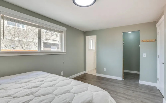 Renton Home: Gazebo w/ TV & Bbq, 15 Mi to Seattle