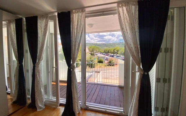 Primavera Apartments