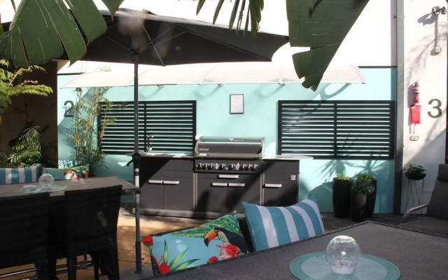 Salamander Beach Accommodation Adults Only