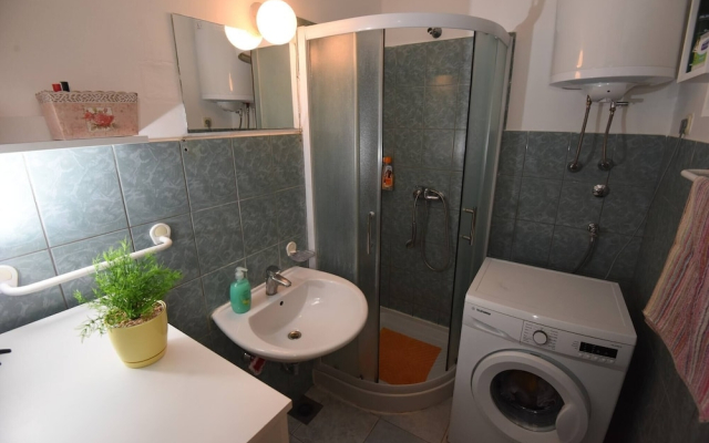 Close to the Centre, 2-bedroom Apartment Zara Verde