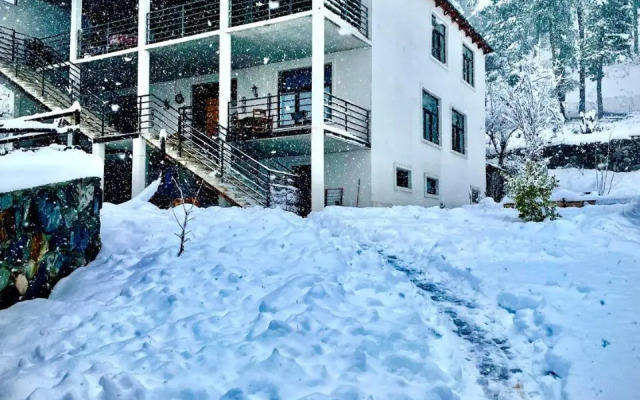Niniko Shampriani Guest House