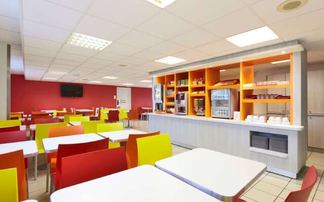 Hotel Premiere Classe Marne La Vallee - Saint Thibault Des Vignes