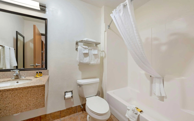 Best Western Plus Eagleridge Inn & Suites