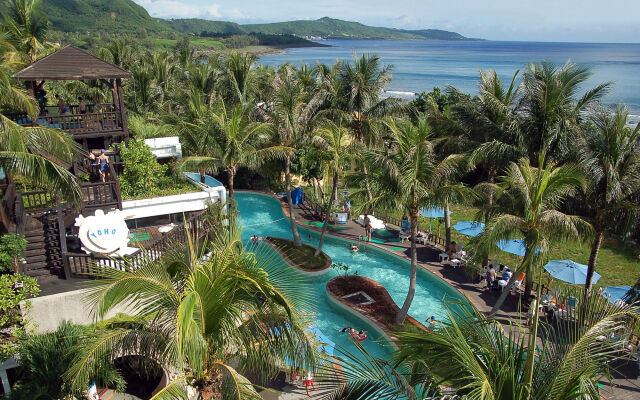 YoHo Beach Resort