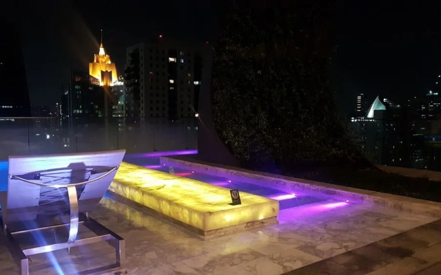 Cozy One Bedroom Condo in Nana Asoke