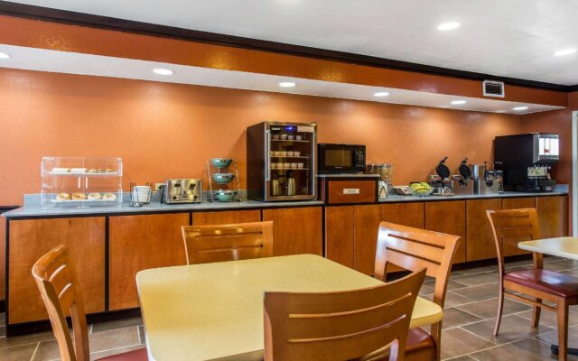 Studios & Suites 4 Less Charlotte