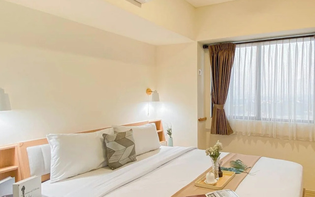 Spacious and Comfy Designed 2BR at Meikarta Apartment