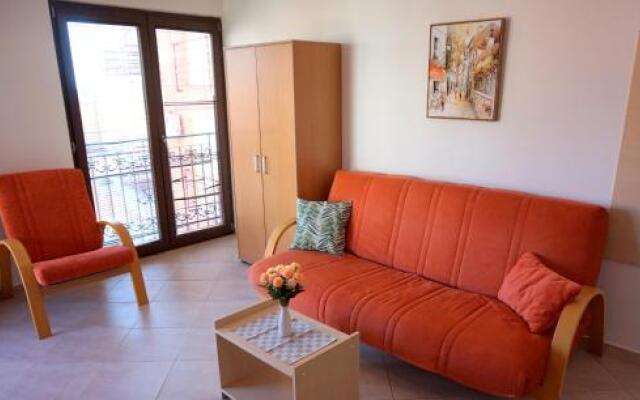 Apartment Orange