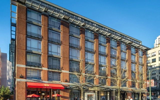OPUS Hotel Vancouver