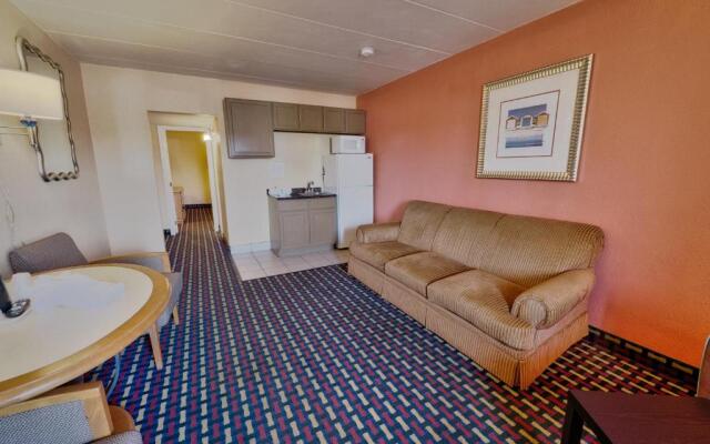 Seashire Inn & Suites