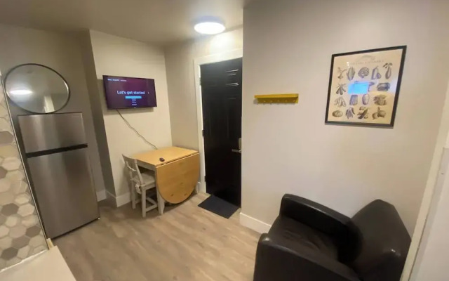 Brand New Modern Flat 2br1ba Whyte And U