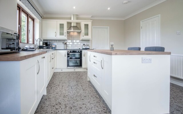 Springfield Lodge - 3 Bedroom Home - Princes Gate
