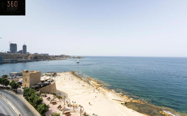 Unique Seafront 3BR, Sliema beach - AC & WiFi by 360 Estates