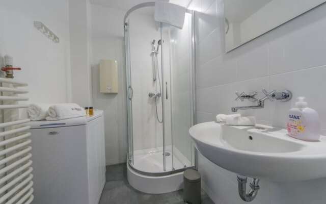 BillBerry Apartments - Merchant House