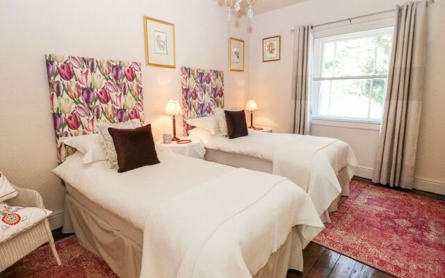 Knoll Cottage