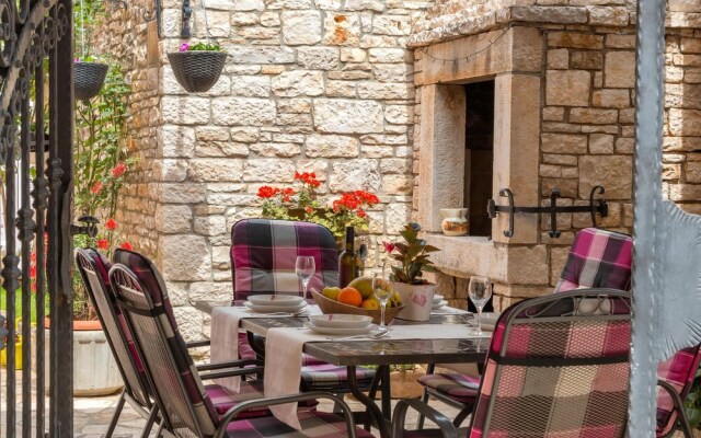 Stunning Home in Vodnjan With Wifi and 1 Bedrooms