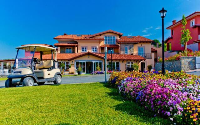 Villa Carolina Resort