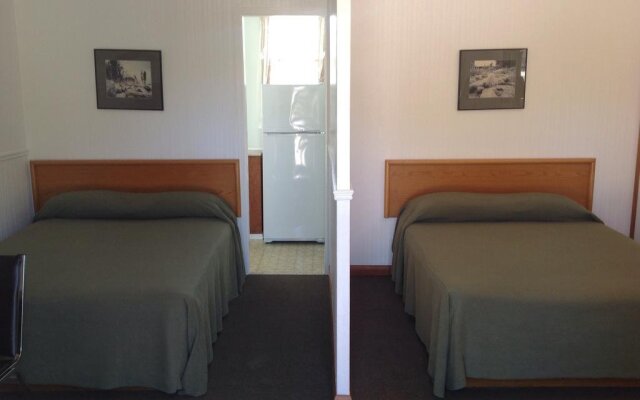 Cedar Vista Motel