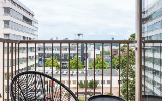 Modern 1BR Home with Sauna & Balcony