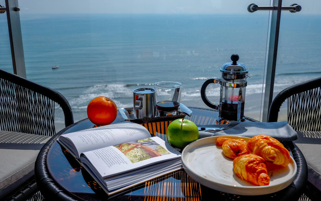 Sel de Mer Hotel & Suites