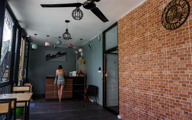 Decho Hostel