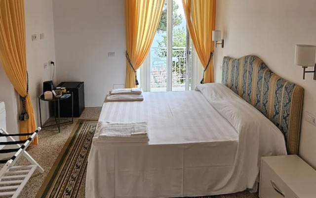 Galene - Beachfront in Costa d'Amalfi