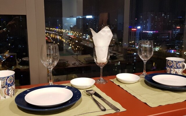 Apartment River View Near City Center