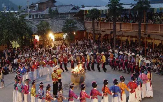 Nanfengli Homestay (Lijiang Sanyi Airport Branch)
