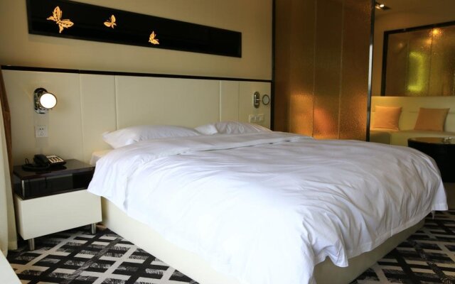 D Mark Hotel