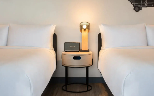 Aloft Sacramento Airport Natomas