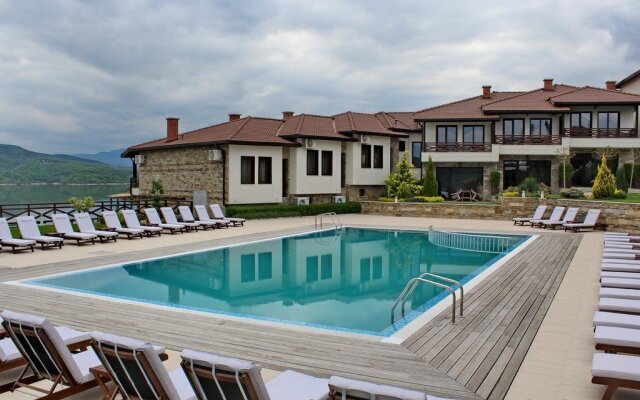 Rocca Resort