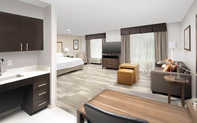 Homewood Suites by Hilton Kansas City Speedway