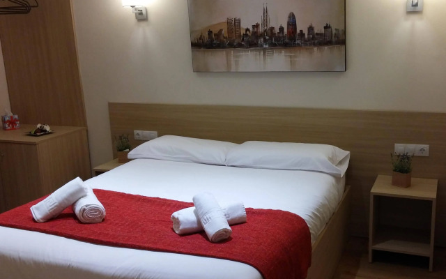 Hostal Barcelona Travel