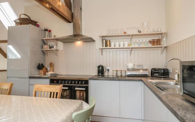 Cross Cottage