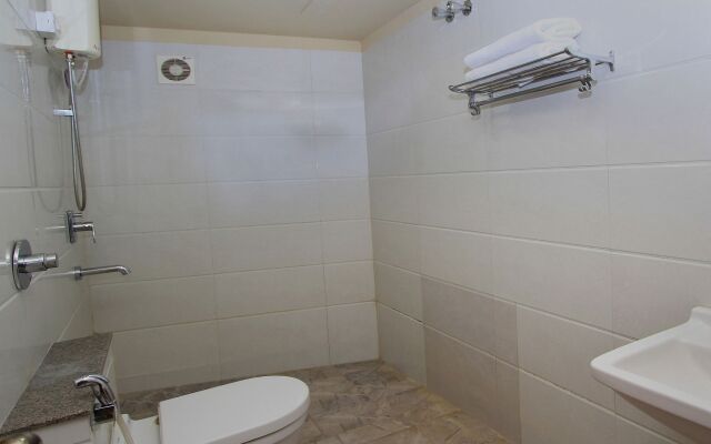 The Berrys Hotel by OYO