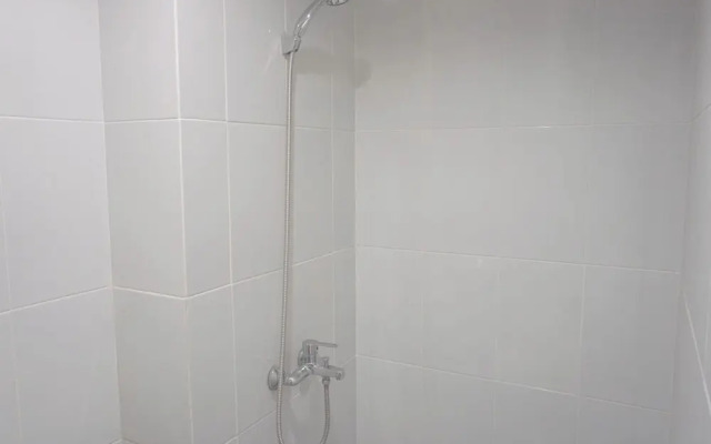 Restful And Homey Studio Patraland Urbano Apartment